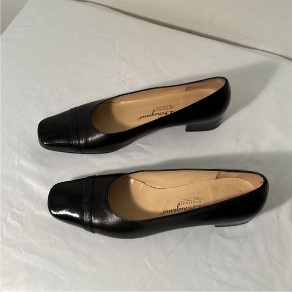 Salvatore Ferragamo Black Heels Timeless Elegance - Picture 7 of 7